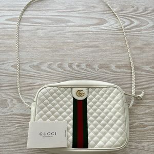 Gucci Cross Body Bag in white